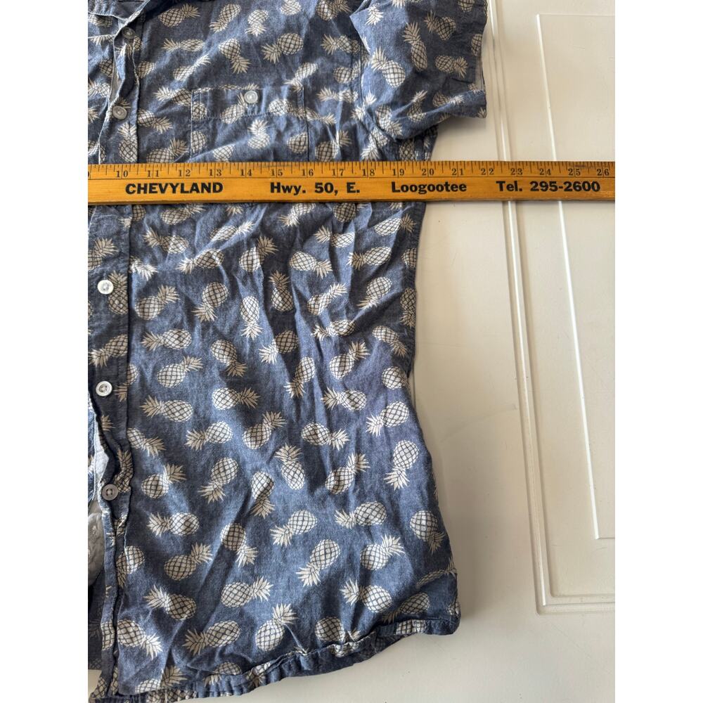 Artistry in Motion Size L Large Slim Fit Pineapple Short Sleeve Button Up Shirt - Picture 6 of 6